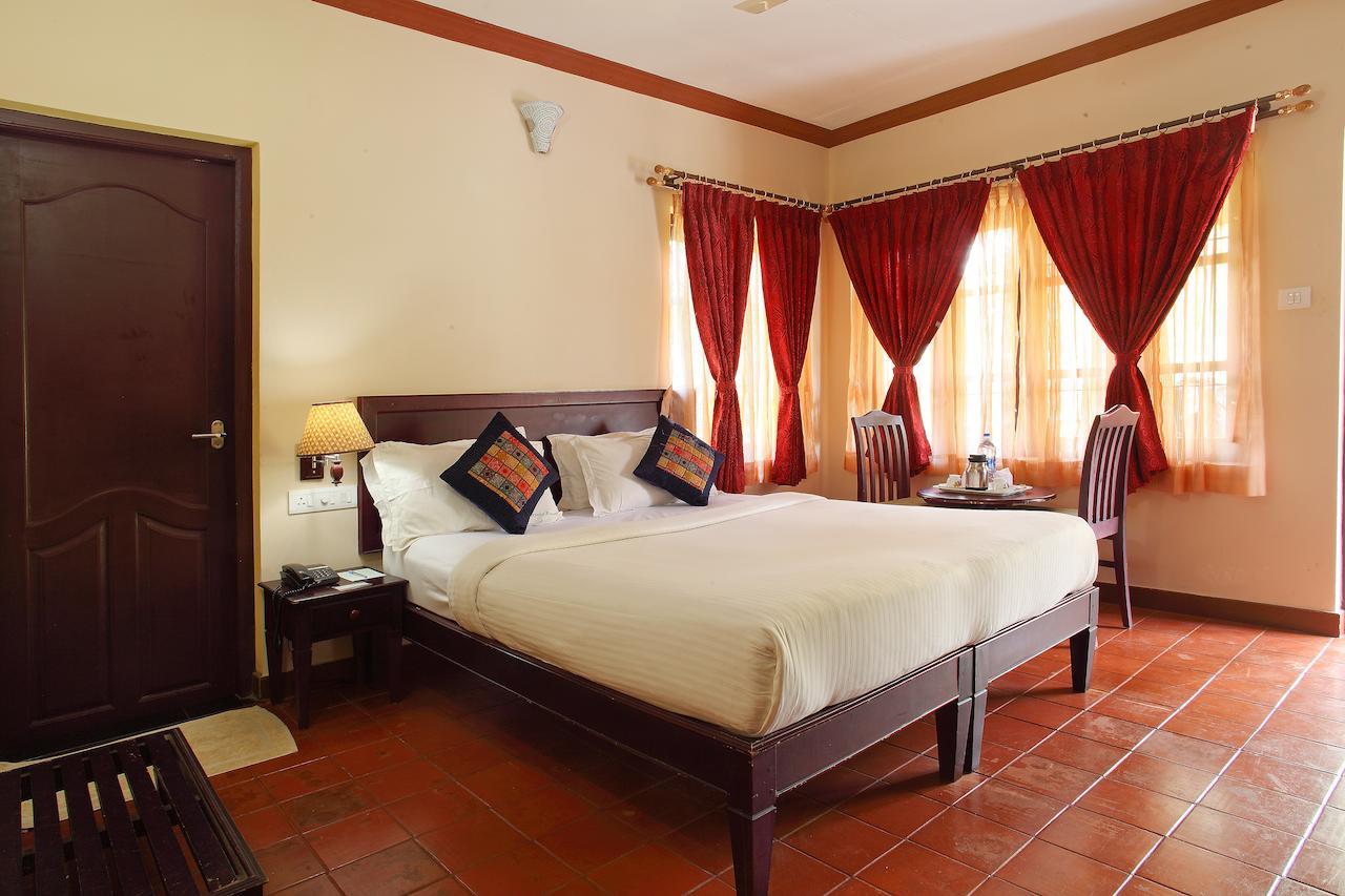 Aranyaka Resorts Мунар Стая снимка