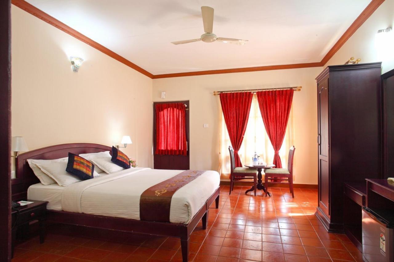 Aranyaka Resorts Мунар Екстериор снимка