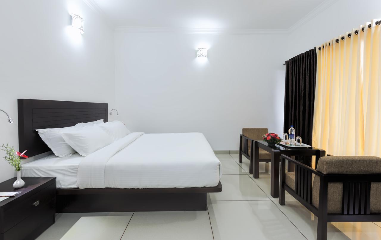 Aranyaka Resorts Мунар Екстериор снимка
